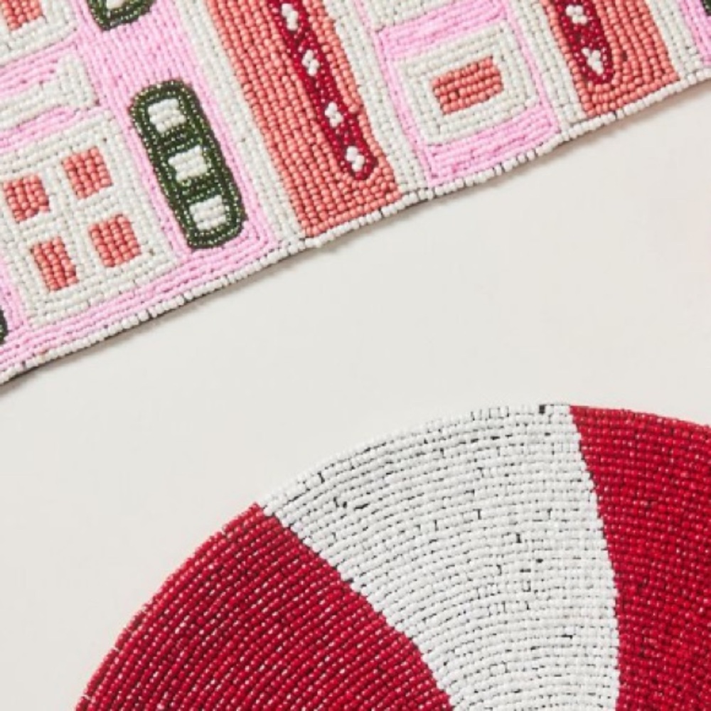 Payton James beaded Gingerbread Placemat - Picture 4 of 4